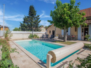 Spacious holiday home in Bergerac with private pool